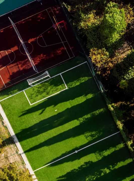 Campi per calcio e padel 